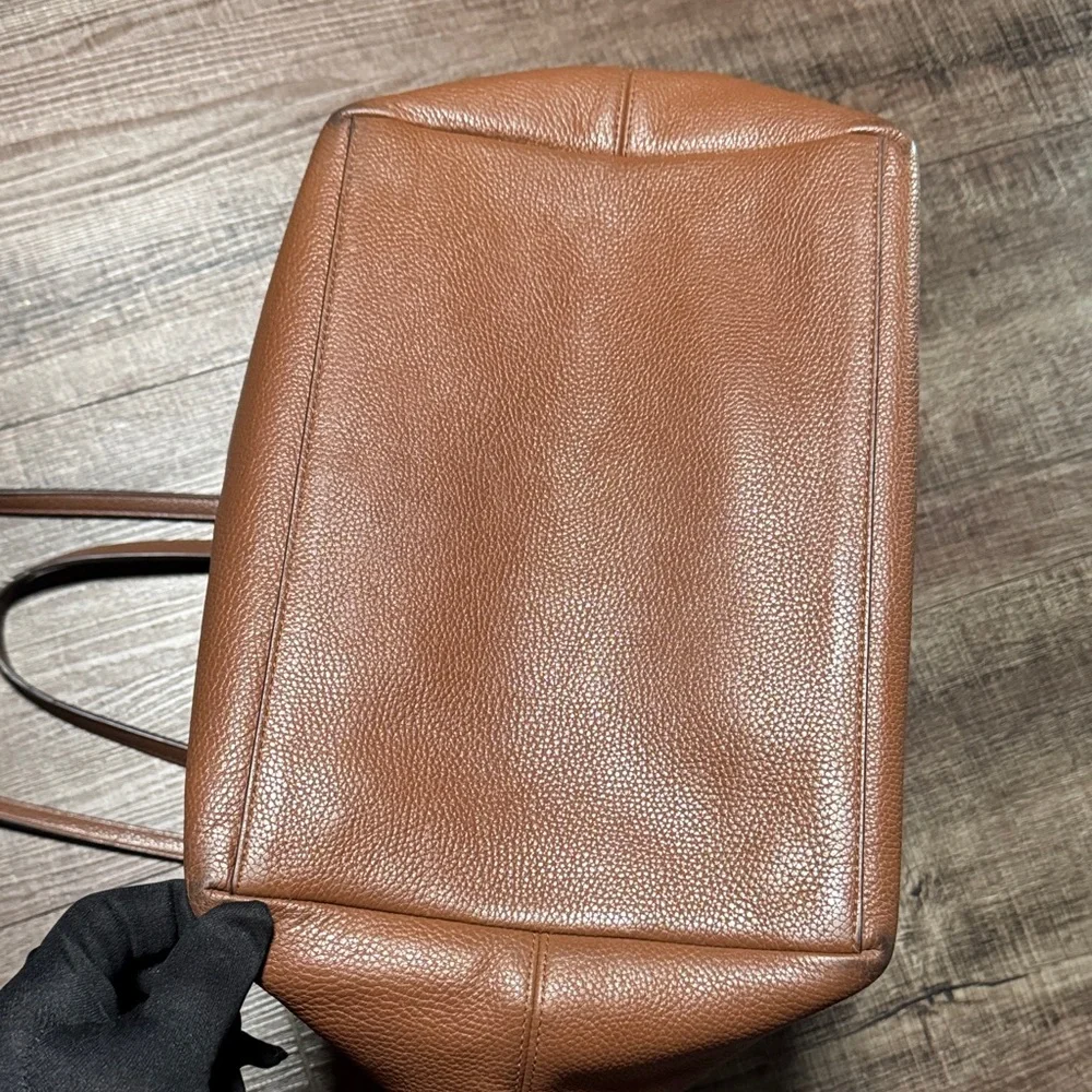 Coach Brown Large Crossgrain Street Tote bag. - Picture 3 of 14